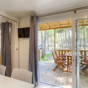 https://camping-village-scarpiland.hotelinveneto.com